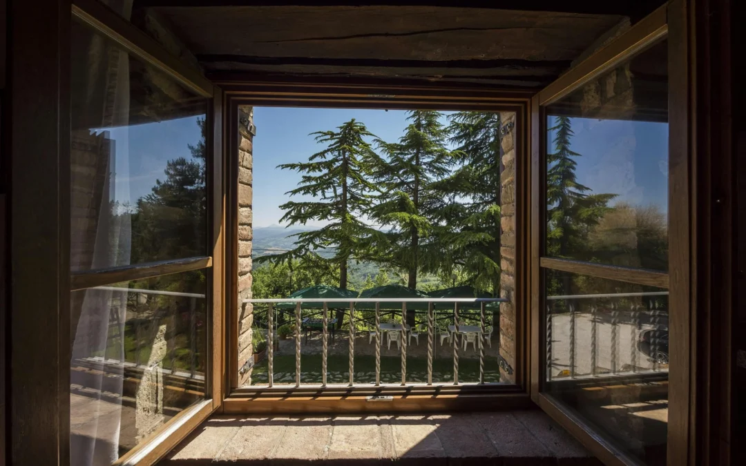 repairing window screens