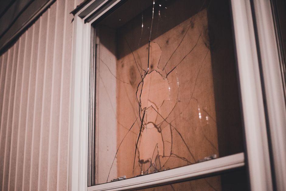 Replacing Window Pane in Wood Frame: A DIY Guide